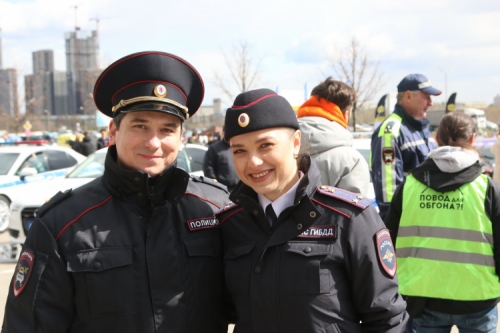Кисель Денис Аркадьевич и Солёнова Мария Андреевна на празднике «Мы вместе за безопасность дорожного движения»